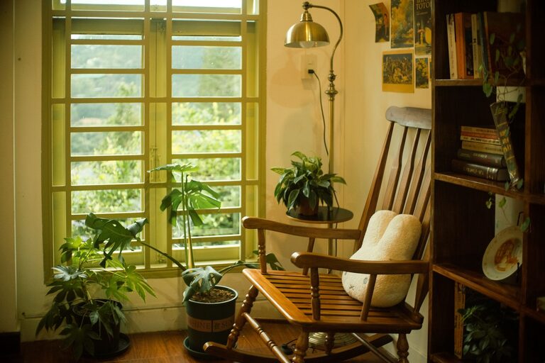 Creating a Cozy Reading Corner at Home: A Step-by-Step Guide